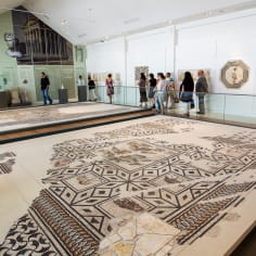 Grande mosaïque gallo-romaine exposée au Musée de Valence proche de la Viarhôna