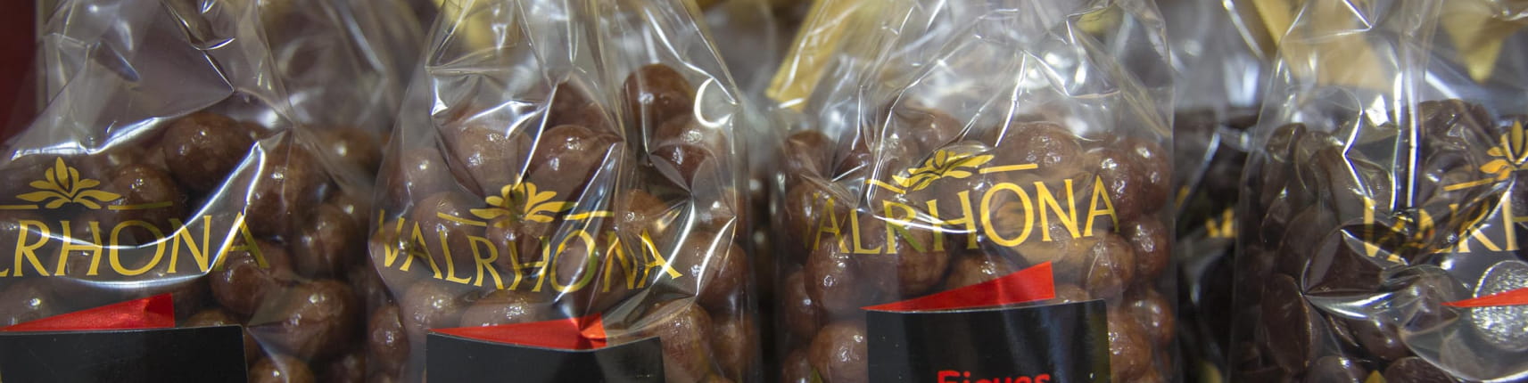 paquet de bonons en chocolat Valrhona