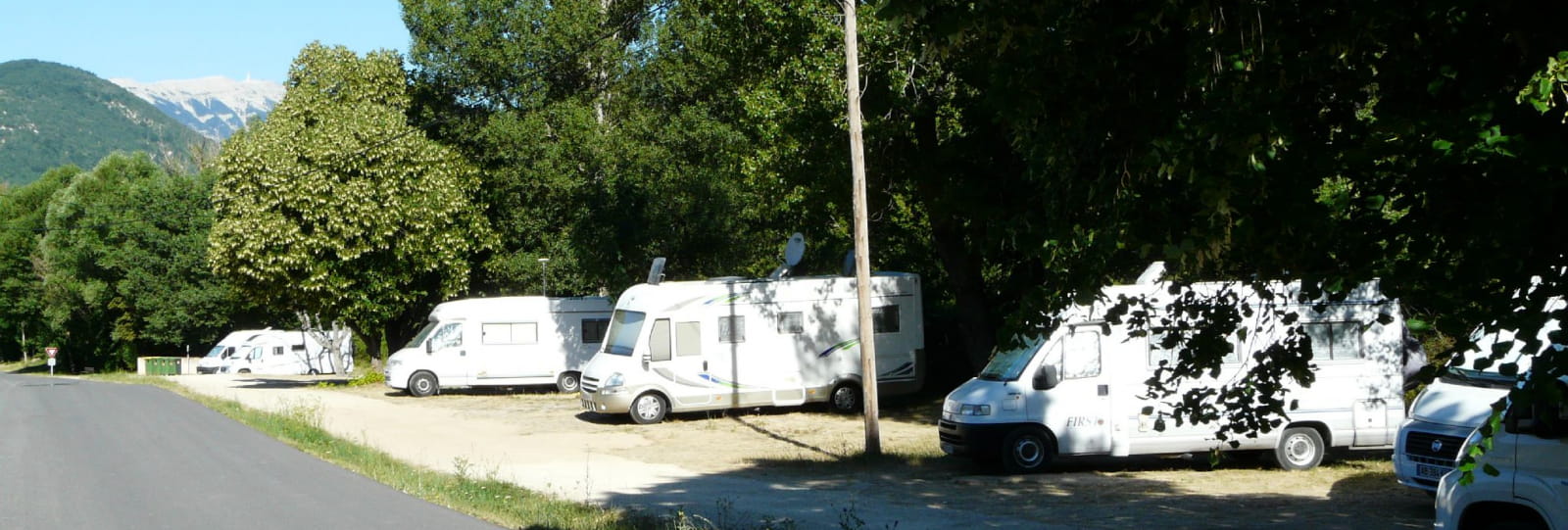 Aire de stationnement de camping-cars Montbrun les Bains