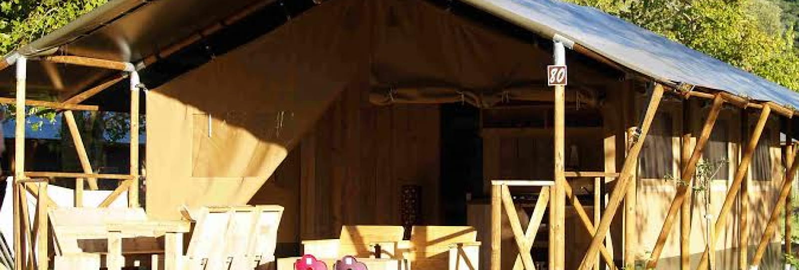 Tente lodge de luxe et bungalow toilé - Les Chamberts