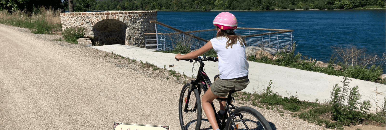 Enquête ludique à vélo le sortilège de la Via Fluvia et des berges du Rhône